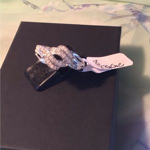 Ladies designer real diamond ring